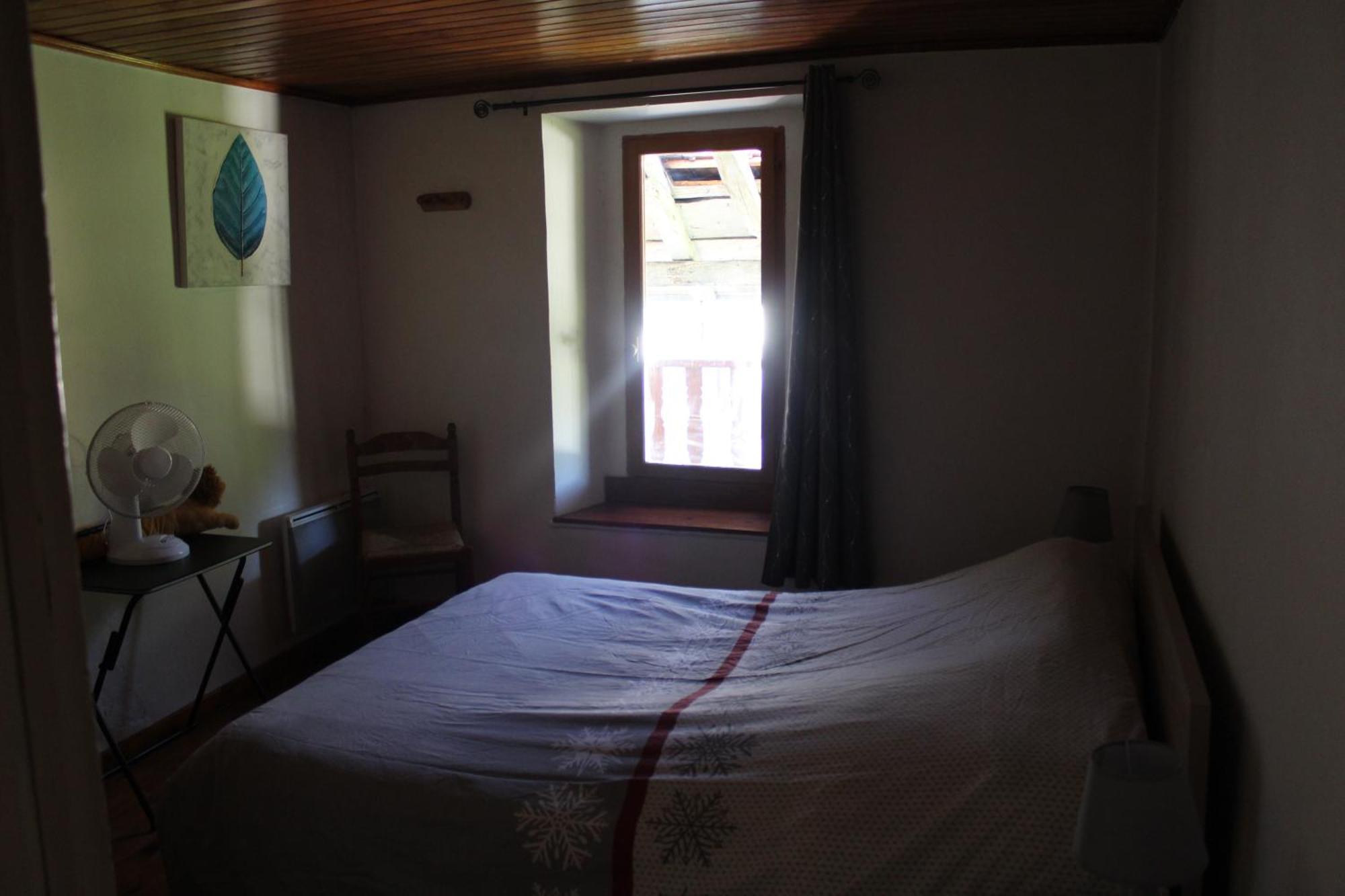 Maison De Charme Calme Entouree De Montagne Ussat Экстерьер фото